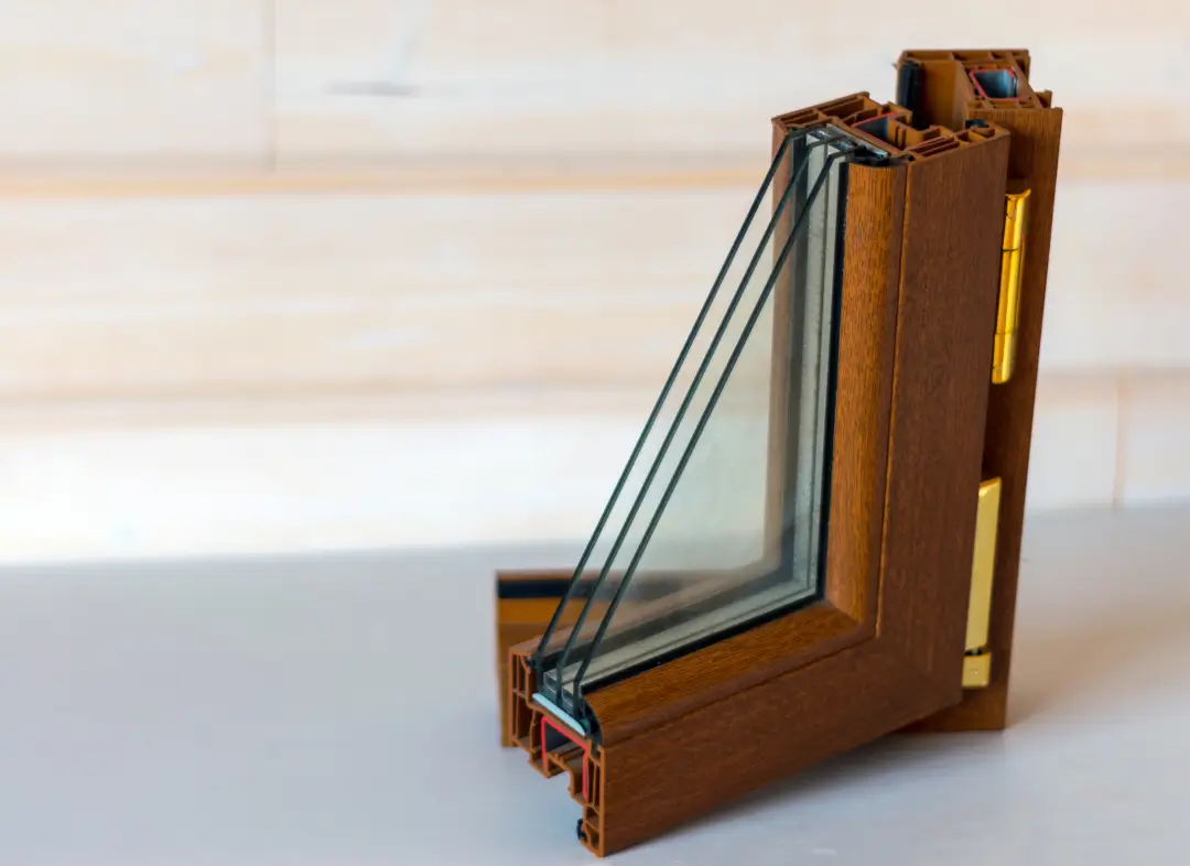 Installation de fenêtre en bois sur mesure Lodève